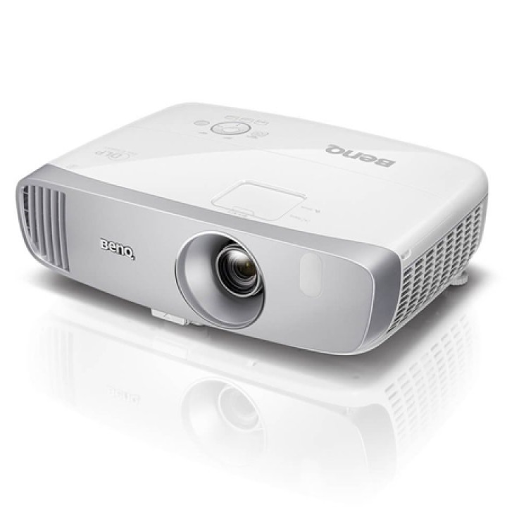 BenQ HT2050A projector